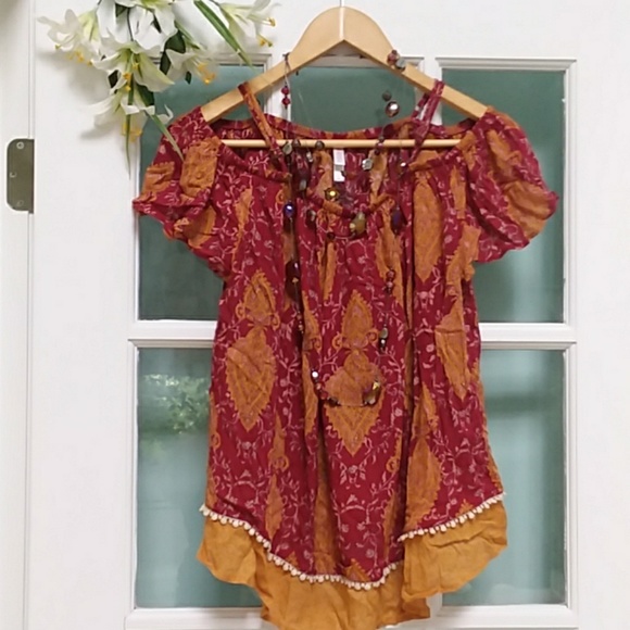 Xhilaration Tops - HOST PICK!!!  Xhilaration blouse